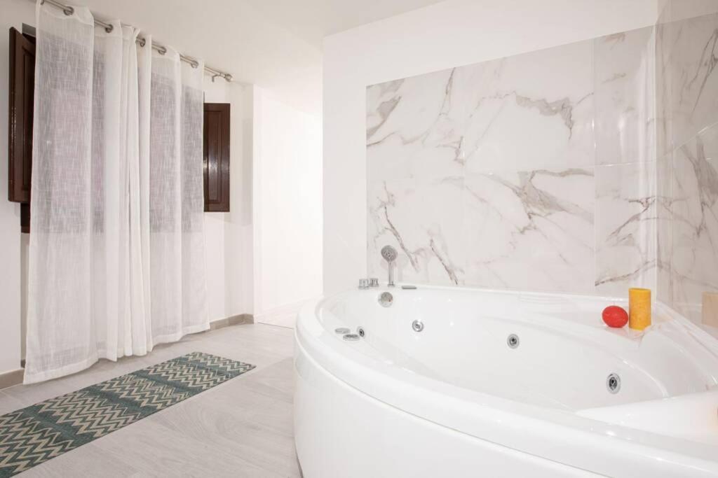 רומא Unforgettable Split Level Jacuzzi Suite Navona - Top Collection מראה חיצוני תמונה