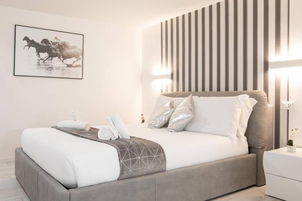 רומא Unforgettable Split Level Jacuzzi Suite Navona - Top Collection מראה חיצוני תמונה