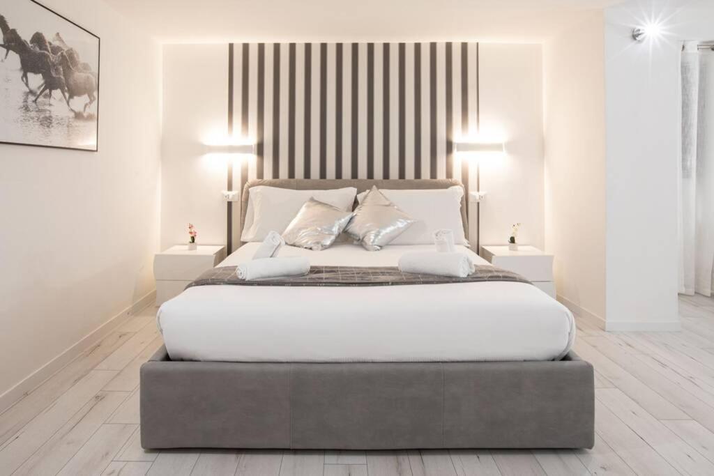 רומא Unforgettable Split Level Jacuzzi Suite Navona - Top Collection מראה חיצוני תמונה